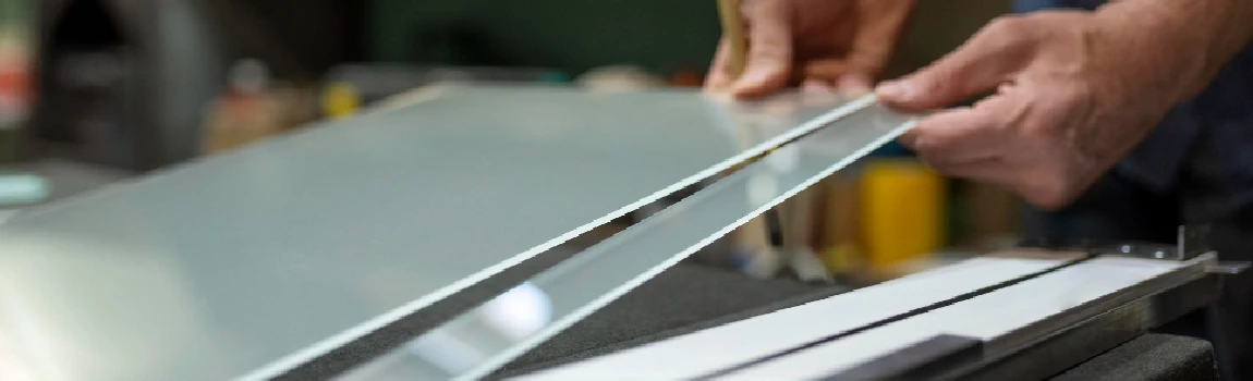 Emergency Glass Repair for Hospitality Businesses in Oak Ridge, FL